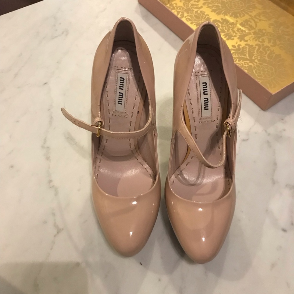 Miu miu nude patent leather heels